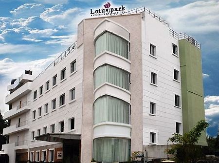 Lotus Park Hotell Bangalore Eksteriør bilde