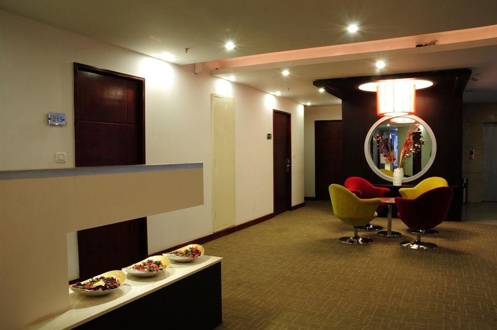 Lotus Park Hotell Bangalore Eksteriør bilde