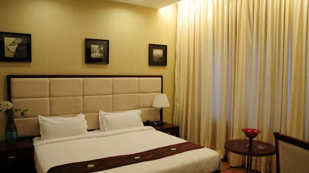 Lotus Park Hotell Bangalore Eksteriør bilde